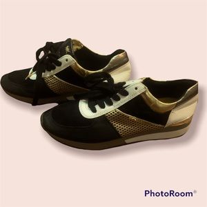 MICHAEL KORS  ALLIE TRAINER BLACK AND GOLD DESIGNER SNEAKERS 7M WOMENS